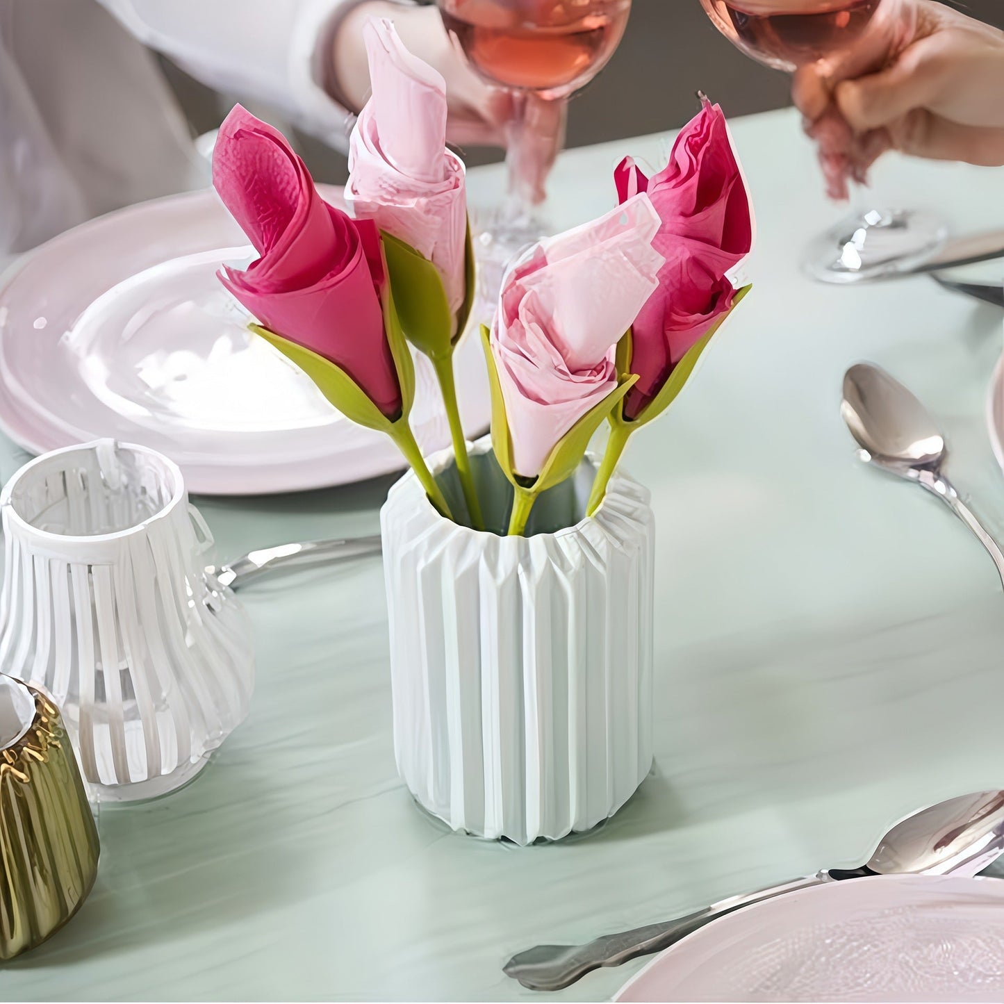 KUBOZN® BloomTwist™ 3-Second Rose Maker — Turn Ordinary Napkins into Table Art