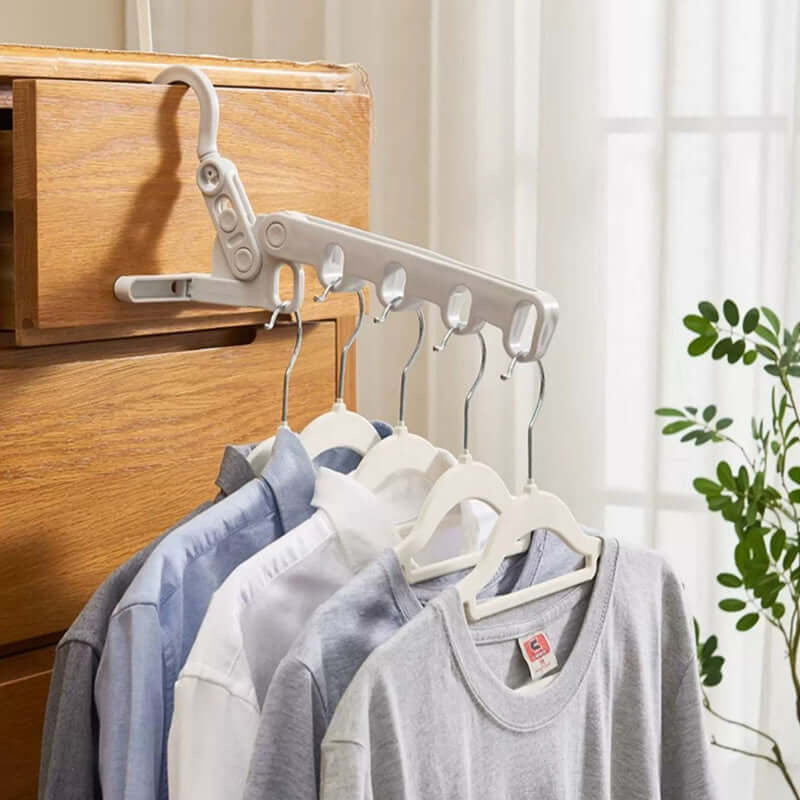 🧥📦 Foldable clothes hanger – 5 hooks, space-saving, perfect for travel!